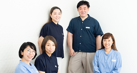 KNOTスタッフの紹介